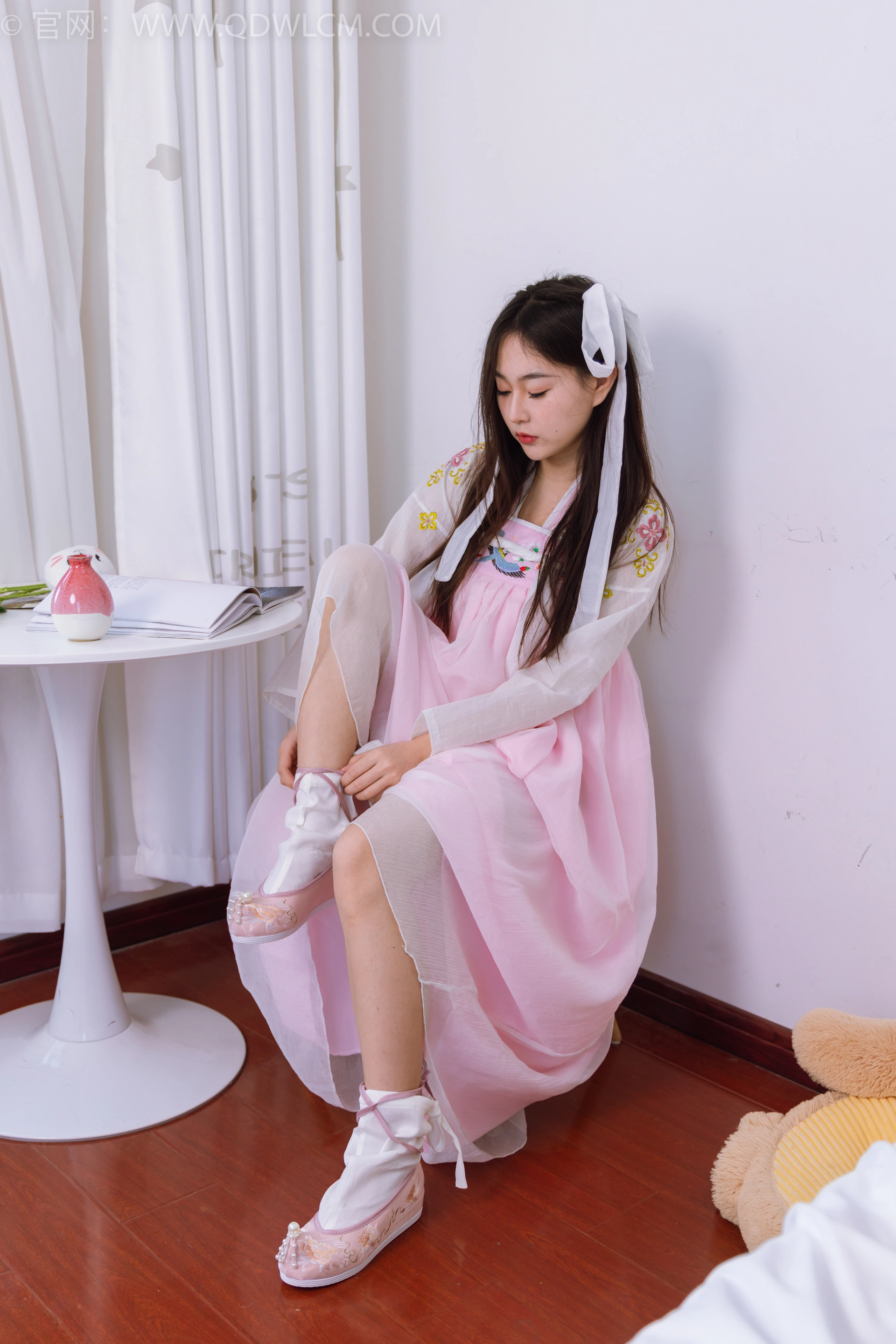 物恋传媒 NO.1484 美兔-杏花微雨 2